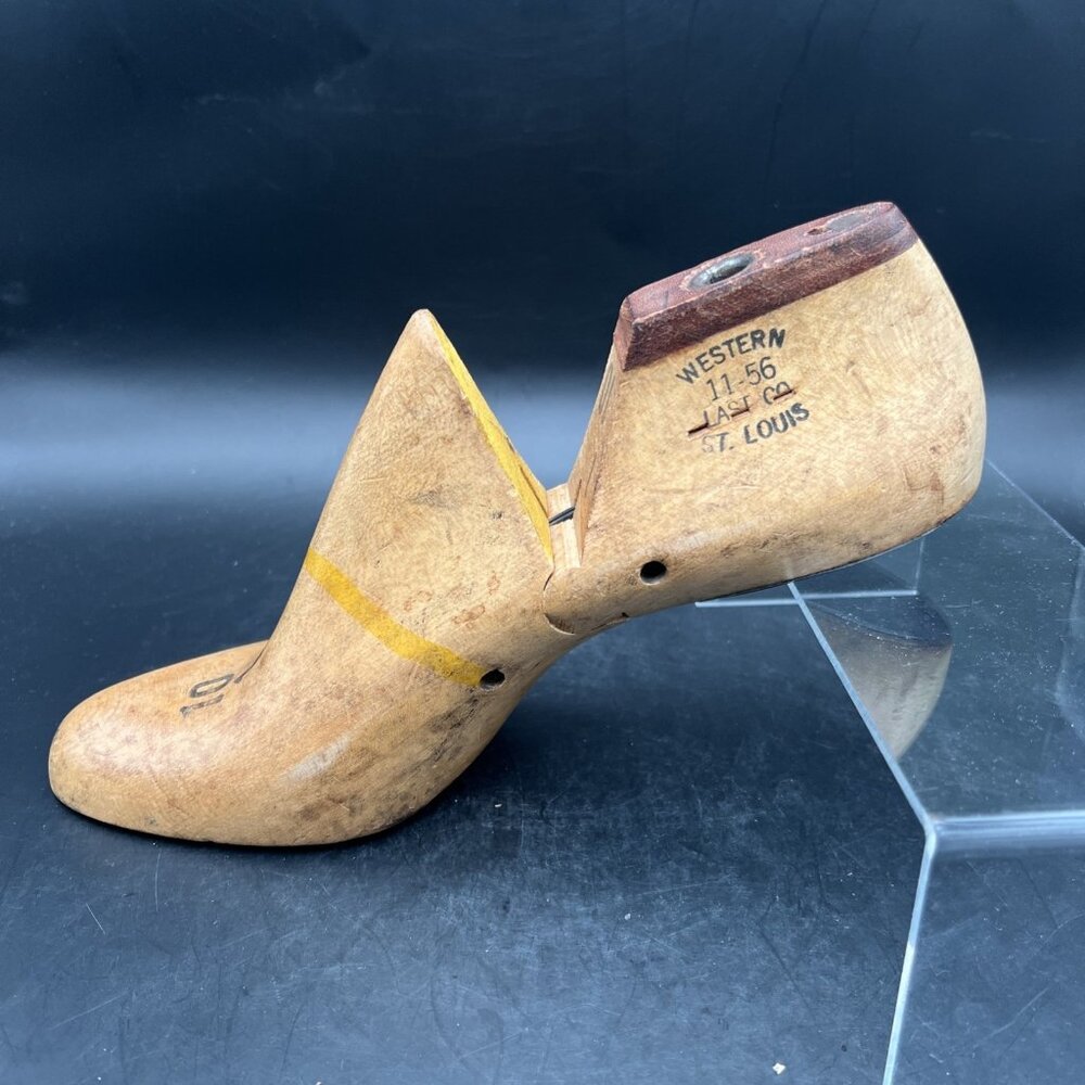 VTG Cobblers Wooden Shoe Last Form Western Last Co. St Louis 10 1 - 221 - 11-56